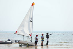 三亞帆船夏令營讓青少年在風浪中成長