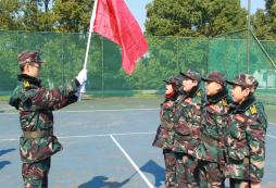 陜西軍事化夏令營(yíng)的注意事項(xiàng)