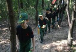  參加陜西軍事夏令營練就孩子堅忍意志