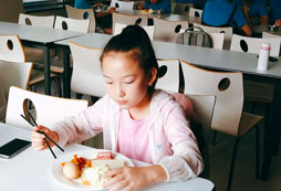 山東小孩子夏令營(yíng)參加的夏令營(yíng)學(xué)費(fèi)是多少