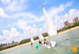  想要近距離接觸大海不妨參加山東帆船夏令營