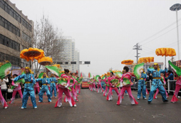 人流如潮熱鬧非凡九月九日重陽節(jié)