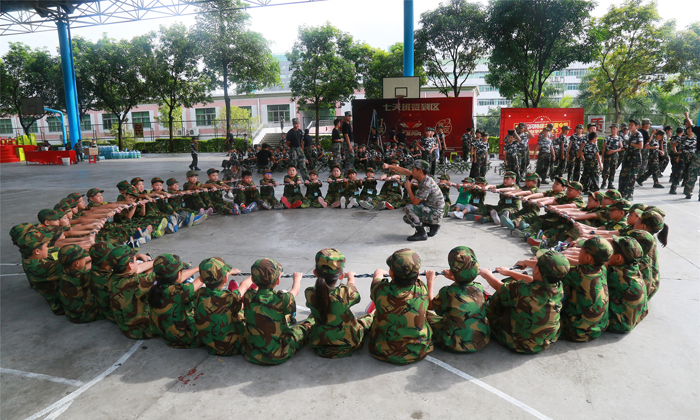 青島好習(xí)慣軍事夏令營(yíng)