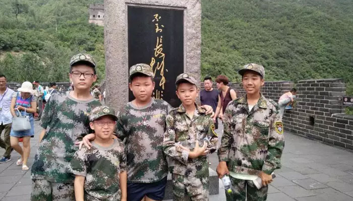 一周軍事體驗式訓(xùn)練營