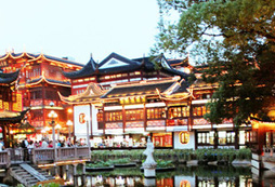 上海景點(diǎn)必去的上海城隍廟