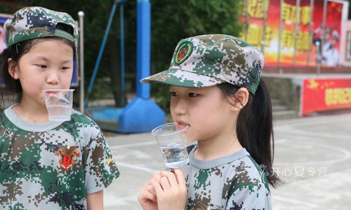 上海軍事夏令營(yíng)