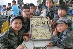 軍事夏令營讓家長學會去傾聽孩子