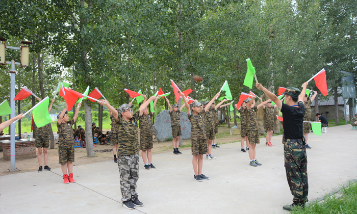上海軍事夏令營(yíng)在哪