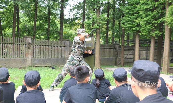 上海軍事夏令營(yíng)