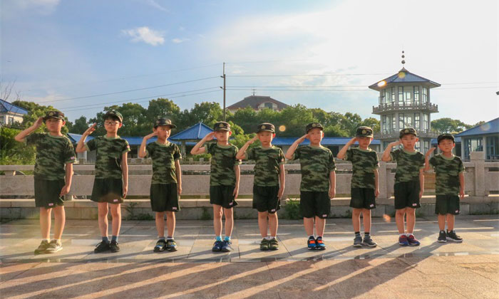 上海軍事夏令營(yíng)怎么樣