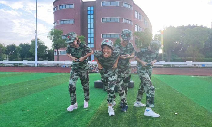 上海軍訓夏令營價格多少