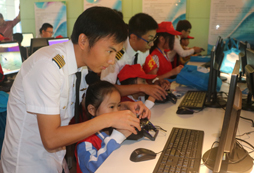 機(jī)器人訓(xùn)練營培養(yǎng)孩子的動手能力