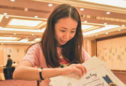 上海口才夏令營專家認(rèn)為說話的表情也很重要