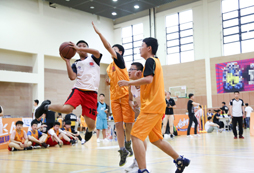 上?；@球夏令營有哪些特色課程類型？