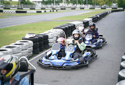 上海有賽車主題的夏令營活動嗎？