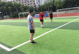 參加上海體育夏令營(yíng)增強(qiáng)孩子身體素質(zhì)