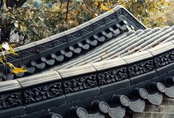 上海中國的琉璃瓦房頂