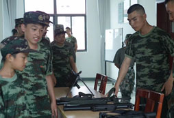 參加上饒軍事夏令營讓孩子學(xué)會了什么？