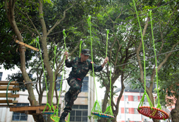邵陽(yáng)勵(lì)志夏令營(yíng)建立孩子積極上向的人生觀