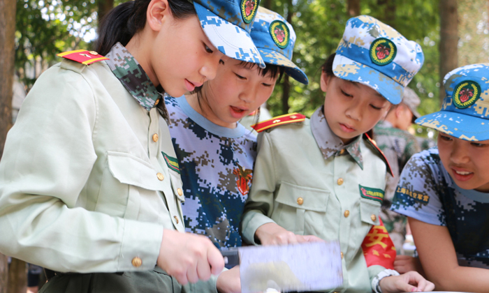 生存夏令營(yíng)