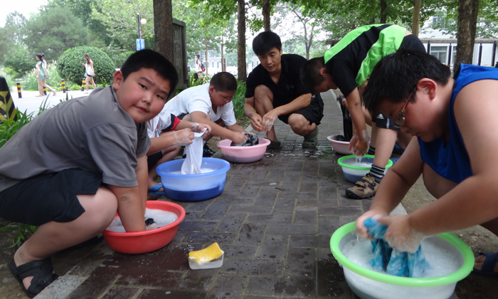 生存夏令營培養(yǎng)孩子的獨(dú)立性