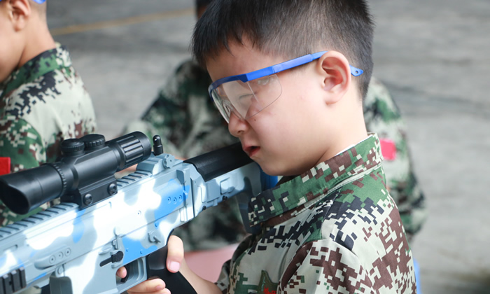 戶外拓展訓(xùn)練夏令營給孩子不一樣的活動體驗