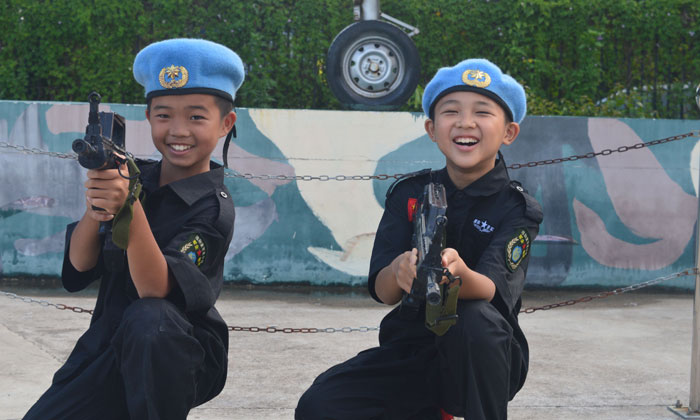 深圳軍事夏令營.jpg