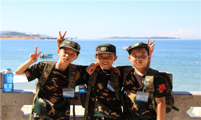 深圳軍事夏令營(yíng)費(fèi)用