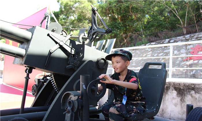 深圳少兒軍事夏令營(yíng)價(jià)格