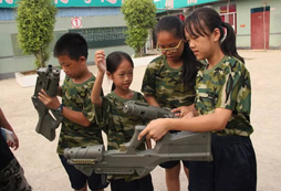 在深圳軍事拓展夏令營中要注意什么事項