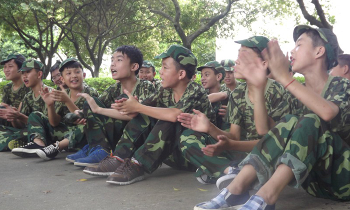 深圳軍訓(xùn)夏令營(yíng)
