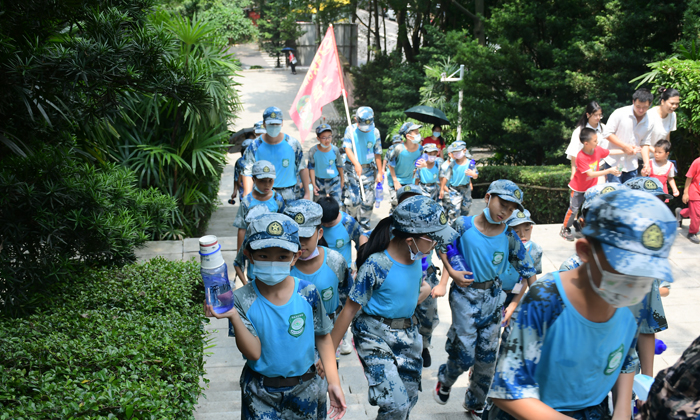 深圳軍訓(xùn)夏令營(yíng)多少錢