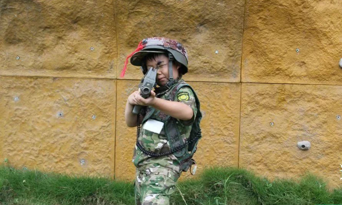 深圳軍訓(xùn)夏令營