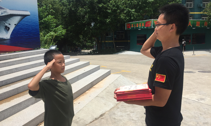 深圳軍事夏令營的訓練內容是什么.jpg