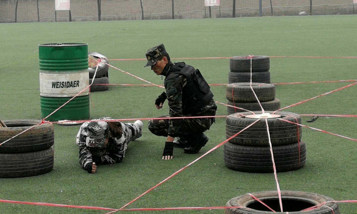 深圳軍事夏令營(yíng)