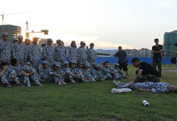 培養(yǎng)孩子勇氣選深圳青少年軍事夏令營好嗎？