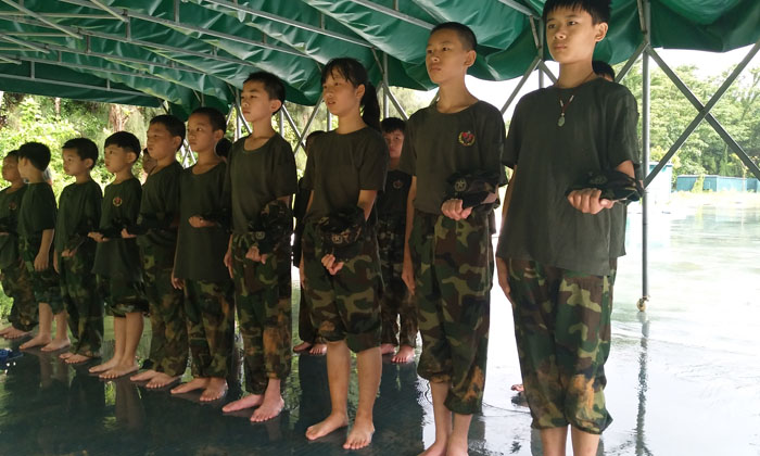 軍營(yíng)體驗(yàn)夏令營(yíng)