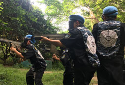 自卑的孩子適合參加深圳軍事夏令營嗎？