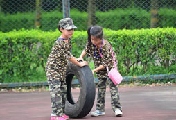 想要孩子變得出色就來參加深圳軍旅夏令營！