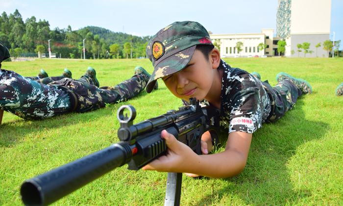 有前往深圳進行體驗特種兵的夏令營嗎？.jpg