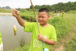 十堰生存夏令營為青少年成長指引方向
