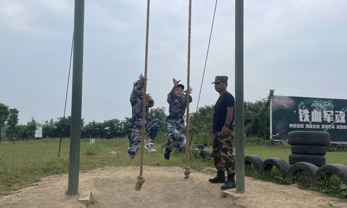 暑假夏令營報(bào)名哪家好