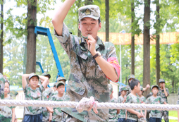 參加夏令營活動(dòng)給孩子一個(gè)快樂輕松的假期！