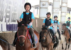 暑期體育類夏令營(yíng)讓孩子感受運(yùn)動(dòng)的樂趣