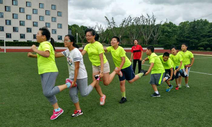 中學(xué)生暑假夏令營一般多少錢一個月