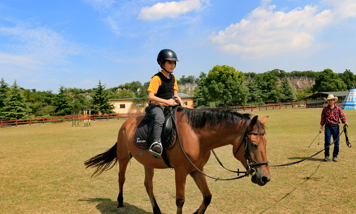 兒童暑假夏令營價(jià)格一覽