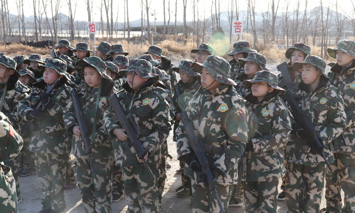 孩子暑假軍事化訓(xùn)練營