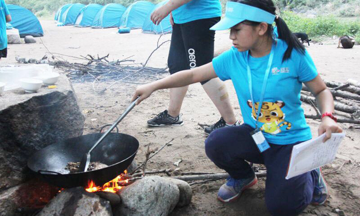 假期親子夏令營給你一次了解孩子內(nèi)心的機(jī)會.jpg