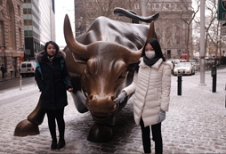 暑假夏令營(yíng)讓同學(xué)們體驗(yàn)到了無(wú)窮的樂(lè)趣