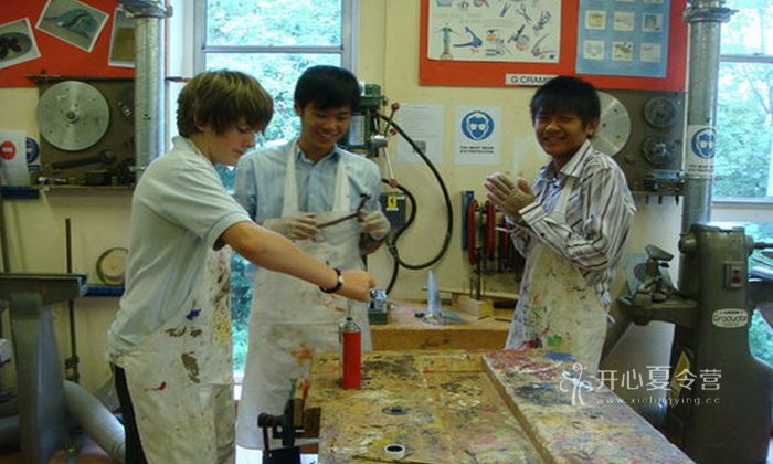 暑假國外夏令營讓孩子假期收獲滿滿